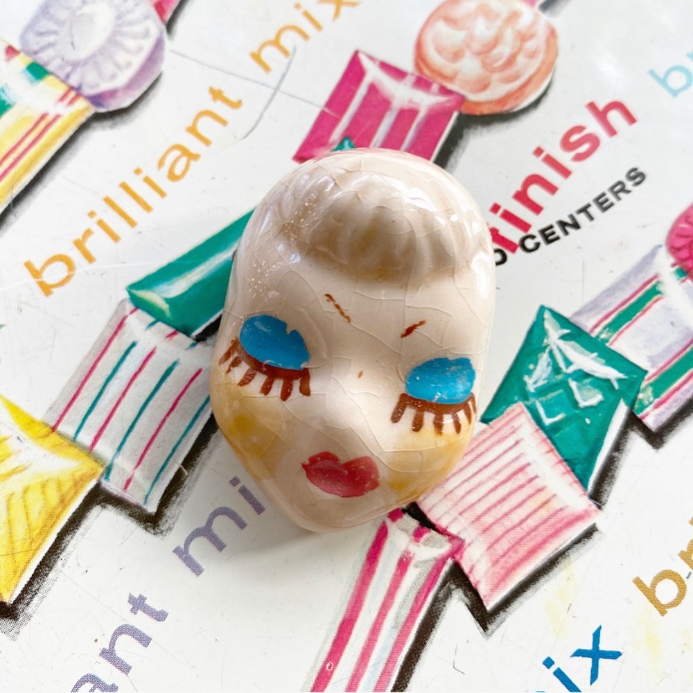 Kitschy Lady Face Brooch